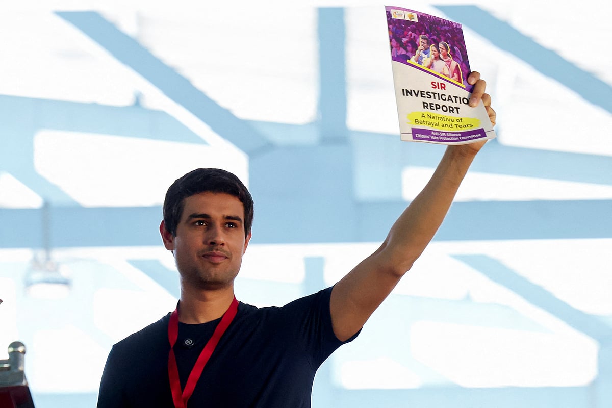 Indian YouTuber Dhruv Rathee Detained During Delhi Protest