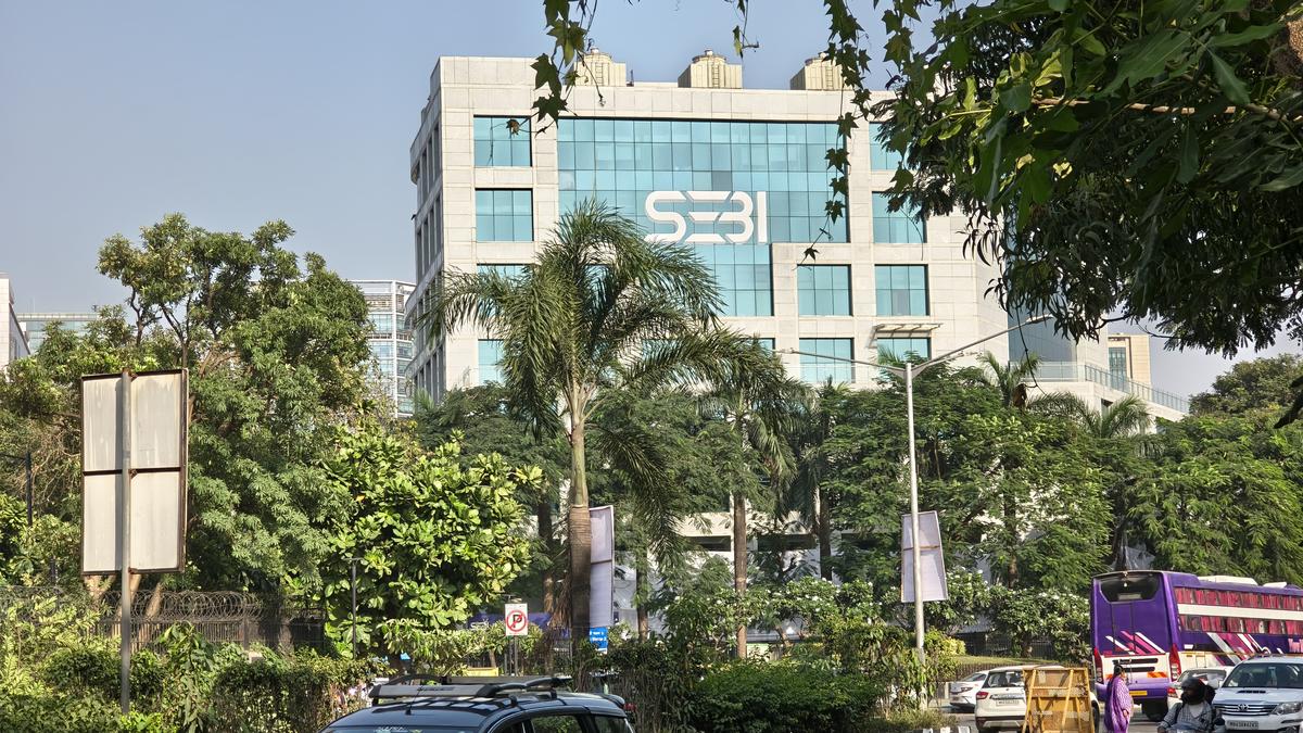SEBI fines Shares Bazaar and associates ₹20 lakh for misleading investment scheme