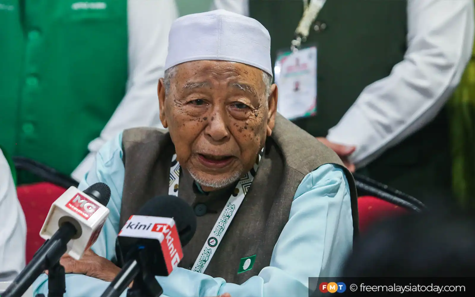 Penyahmerdekaan PN buka peluang PAS dekatkan diri dengan Umno