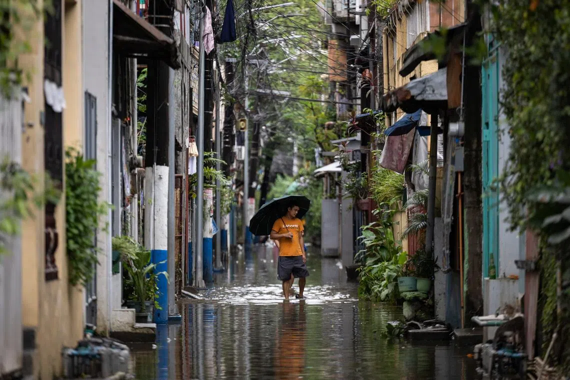 Prolonged flooding and landslides devastate Philippines, killing over 30