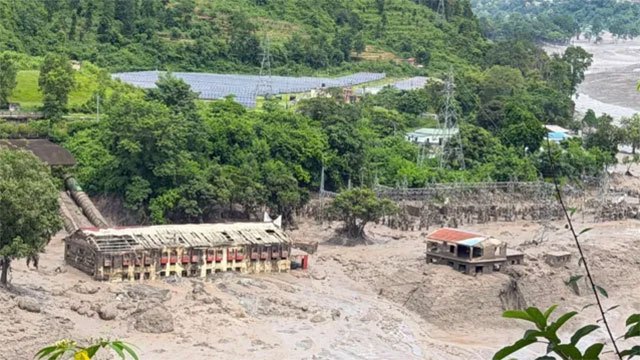 Flash flood kills 17, hundreds missing at Nepal-Tibet border