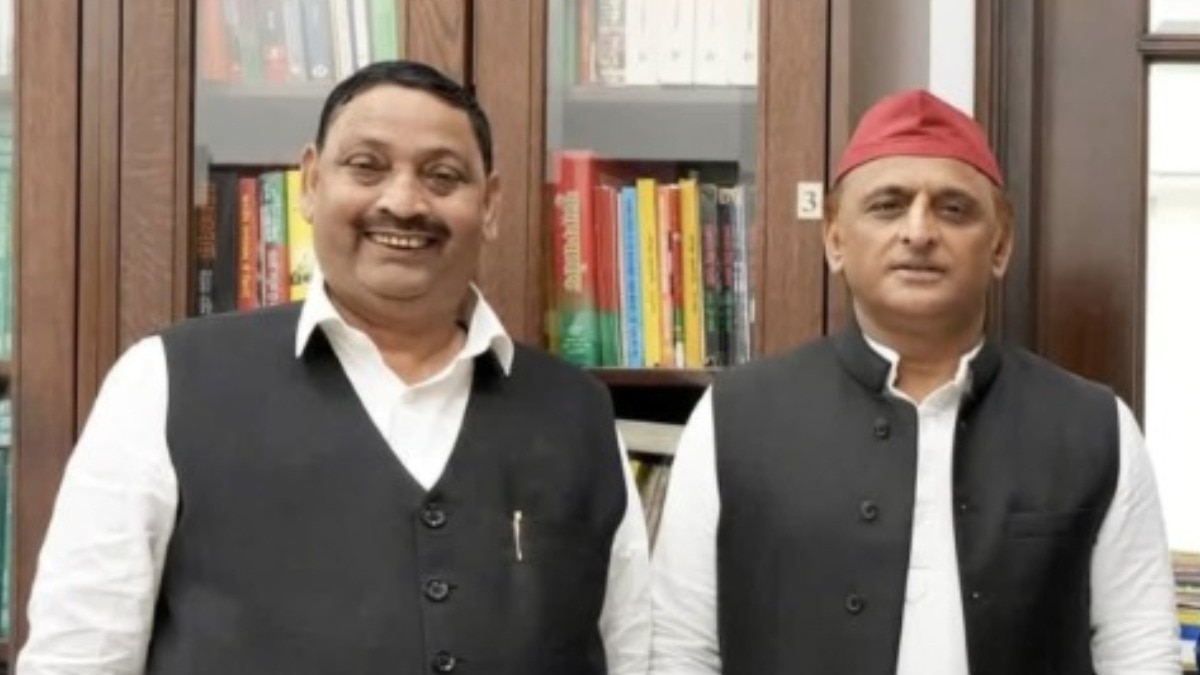 यूपी चुनाव से पहले भाजपा को बड़ा झटका, धर्मेंद्र कश्यप सपा में शामिल