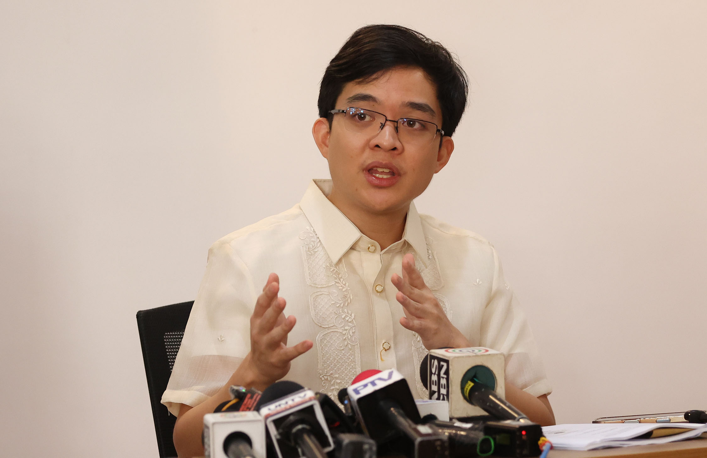 DOJ reviews human trafficking charges against Leviste, six others