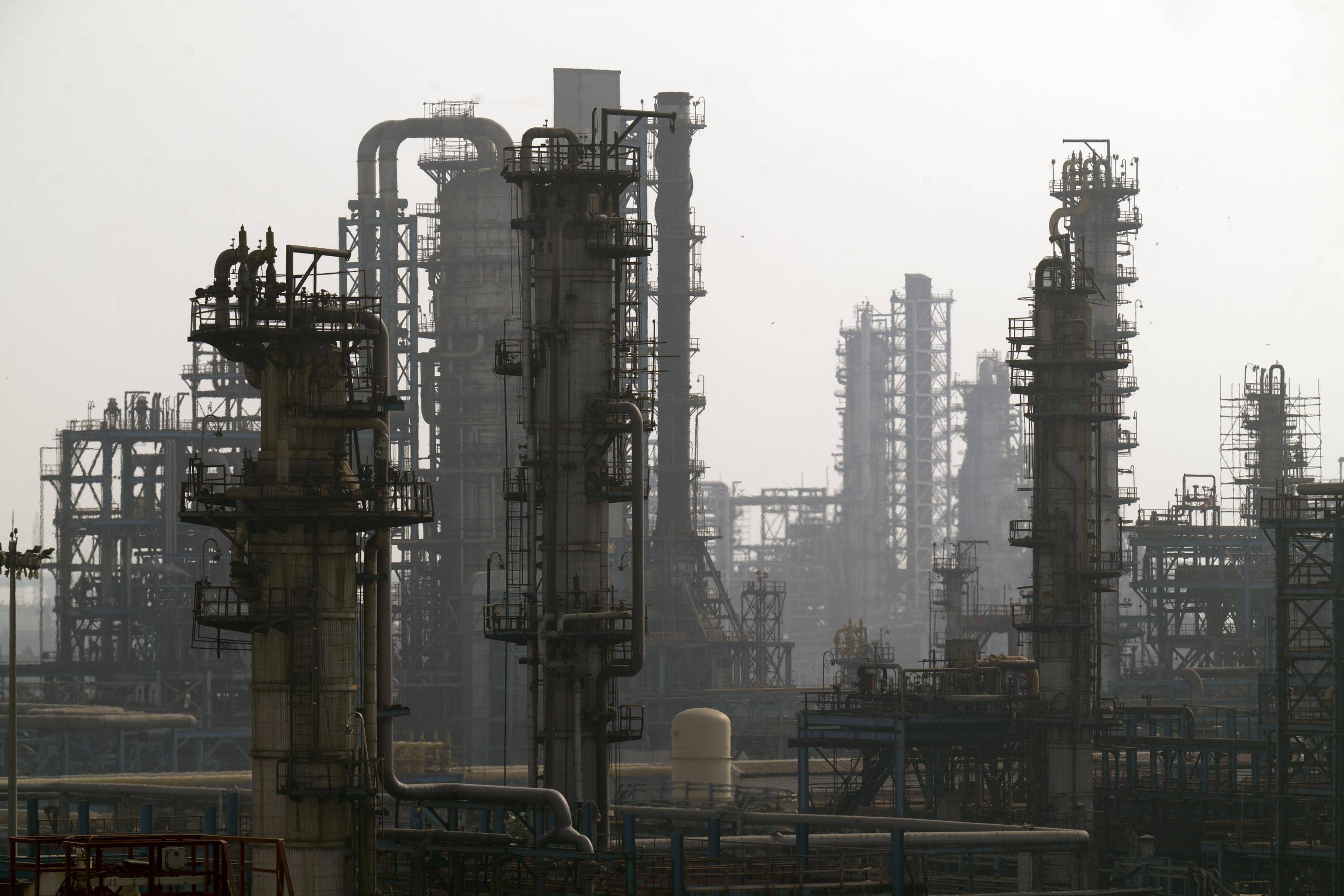 US eyes Jamnagar refinery for Venezuelan crude imports amid sanctions