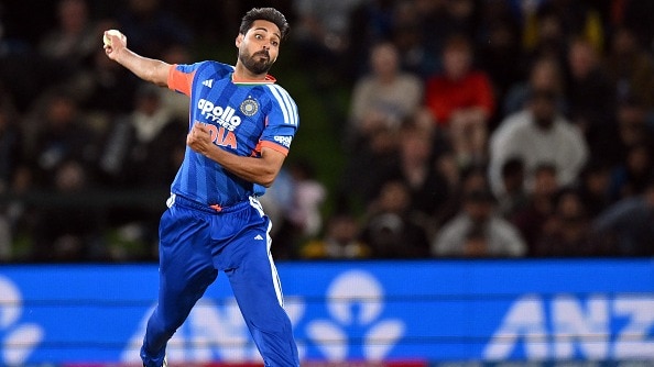 दूसरे T20 मैच में न्यूजीलैंड की शुरुआत, भुवनेश्वर की शानदार गेंदबाजी