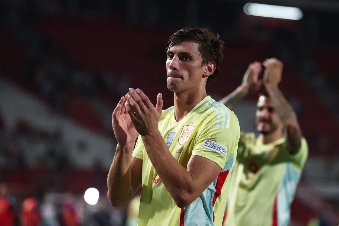 Le Normand called up to Spain squad after Garcia injury