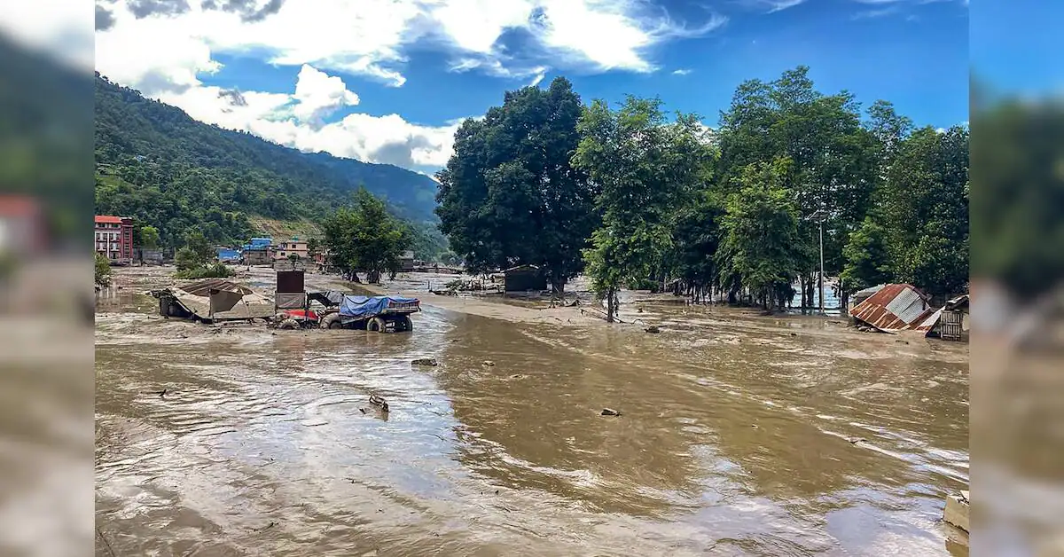 बाढ़ से त्रस्त नेपाल को चीन देगा आपातकालीन सहायता, 650 की मौत