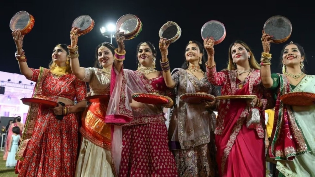 Karwa Chauth 2026 Falls on October 29; Devotees Must Navigate Bhadra Period