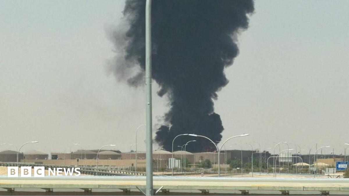 Houthis claim responsibility for attack near Riyadh airport