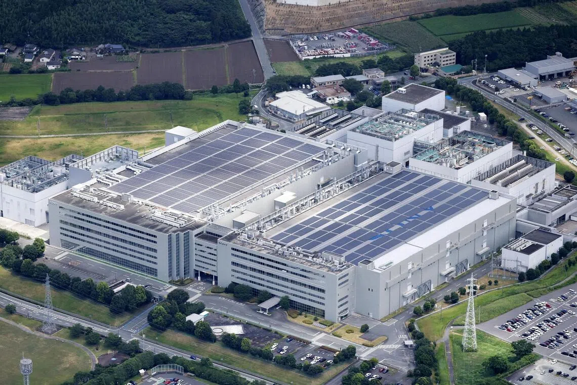 Japan manufacturing accelerates with orders at fastest pace since 2018