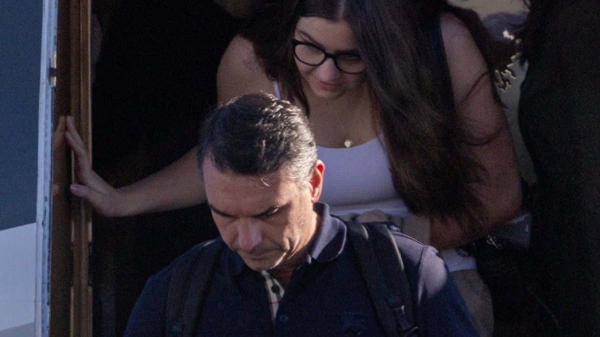 Bolsonaro's Son Flees Brazil for US Amid Political Turmoil