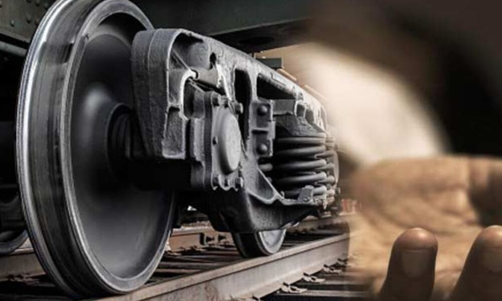 Two women killed after being struck by train in Kalutara
