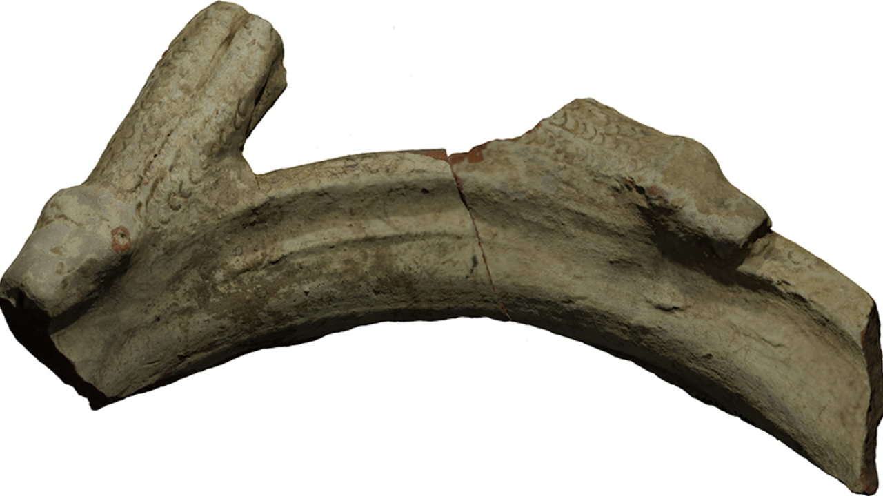 Ancient Roman vessel with dual serpent heads unearthed in Spain