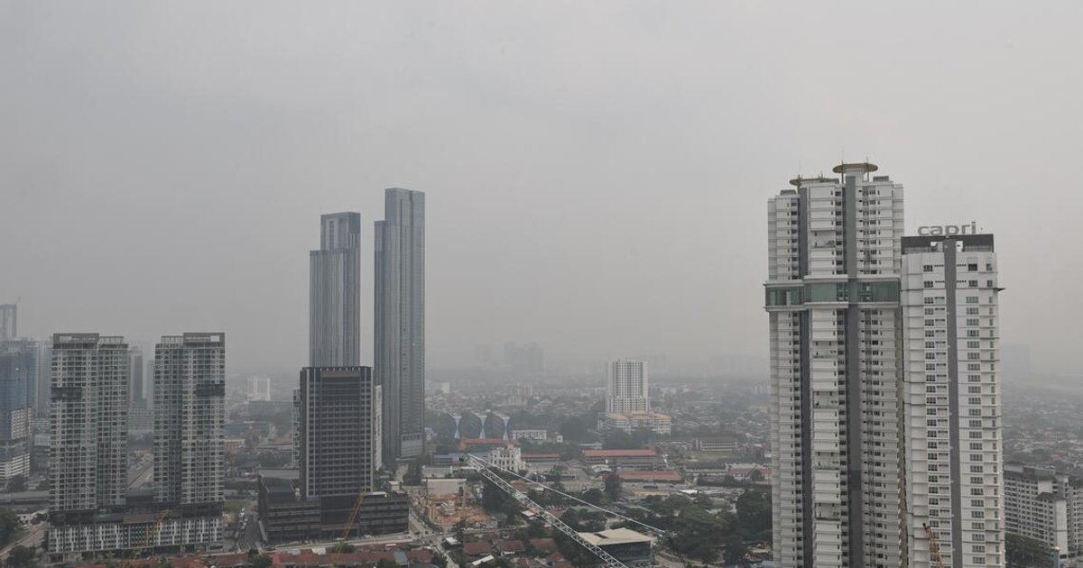 Johor extends school closures to mid-October amid deteriorating haze conditions