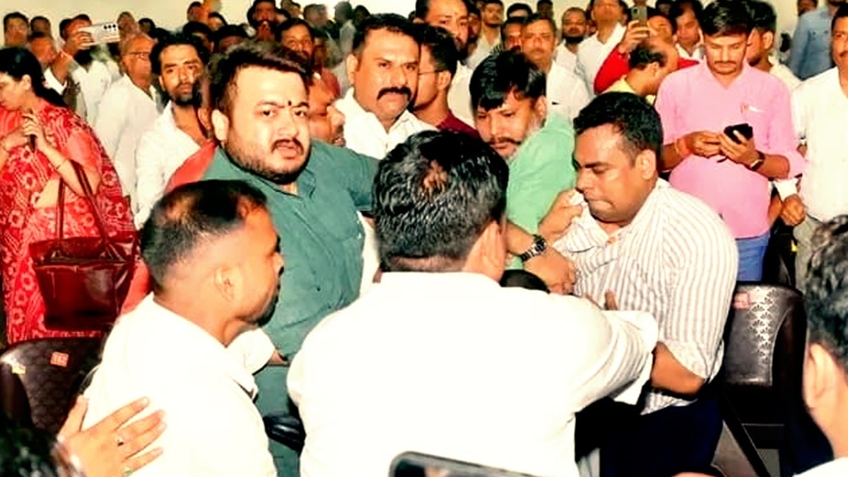 BJP officials clash at Kanpur event; injuries reported during seating dispute