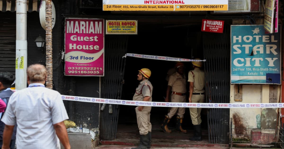 Kebakaran Hotel India Tewaskan 9 Orang, Puluhan Cedera