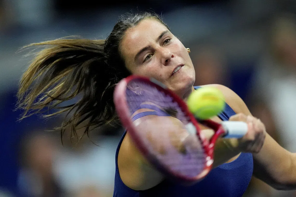 Tennis Star Navarro Ends Season Early to Address Health Issues
