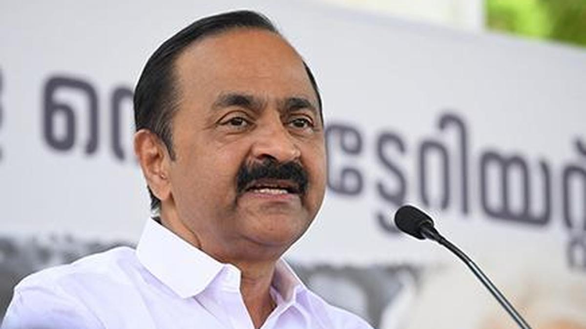 Kerala CM urges safeguarding Election Commission's independence and transparency