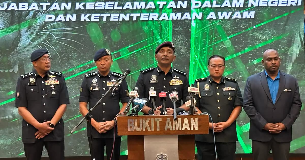 Serbuan Polis Tangkap Lima Lelaki, Rampas Barangan Selalu RM13 Juta