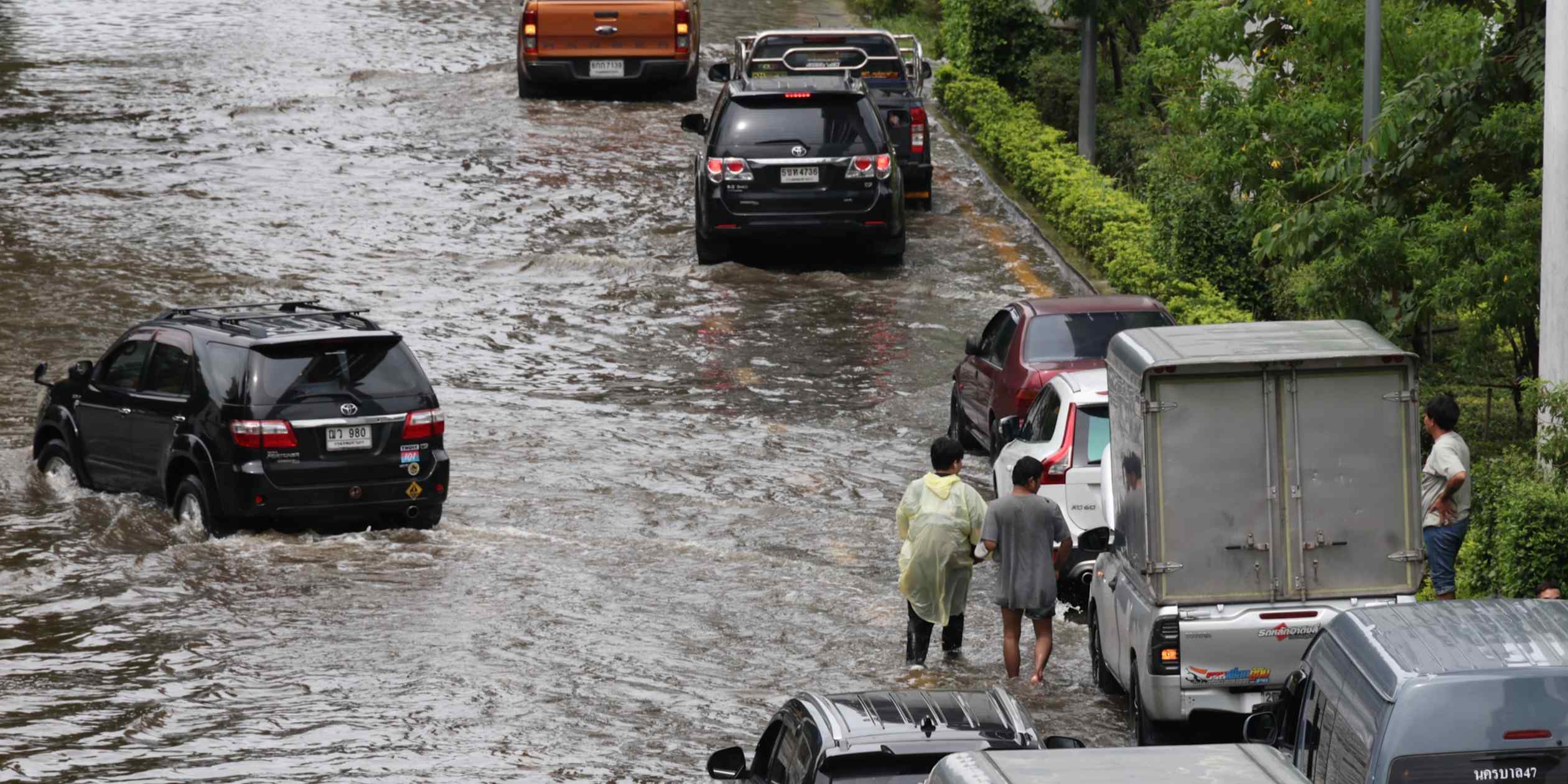 Honda suspends Bangkok motorcycle output as flooding disrupts Thai operations