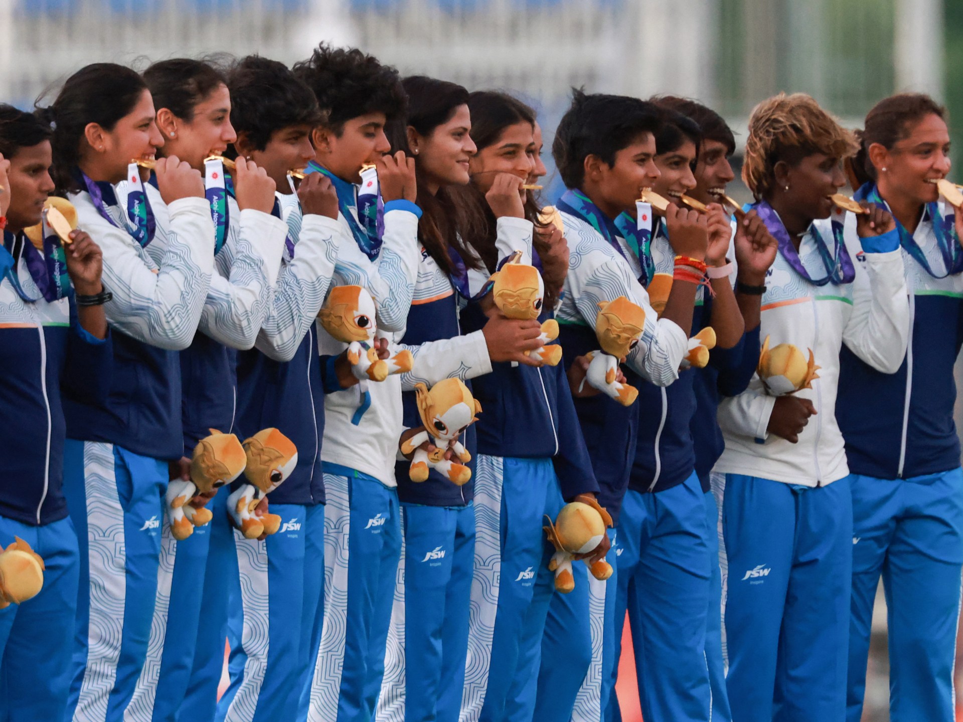 India retains Asian Games gold after crushing Sri Lanka in cricket final