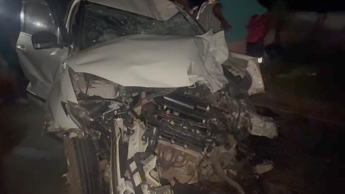 केरल के थ्रिसूर में कार-बाइक टकराव से तीन की मौत