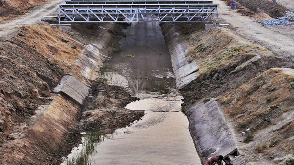 India taps canal networks for solar expansion without land acquisition