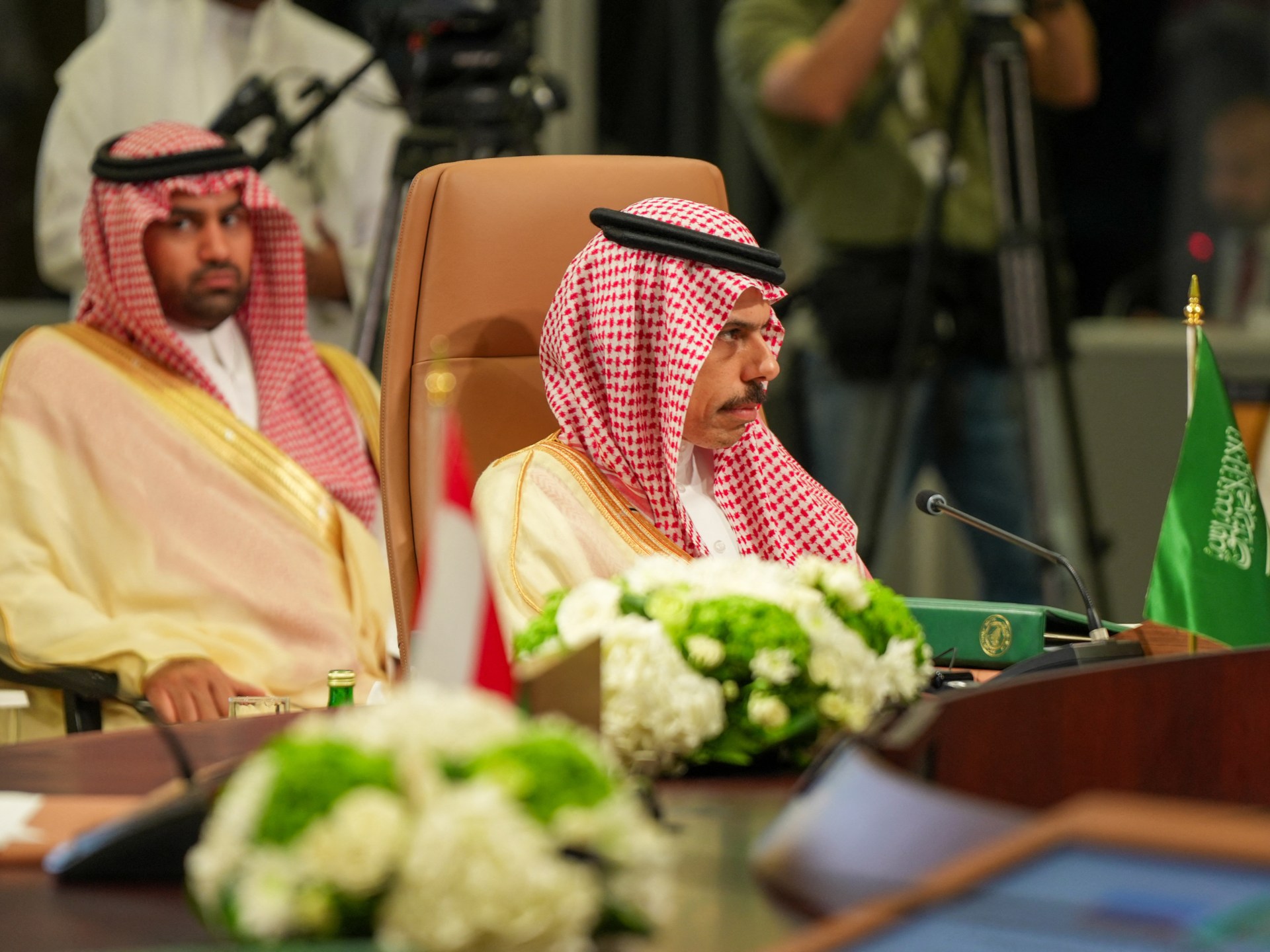 Gulf states condemn Houthi strikes as Yemen conflict displaces thousands