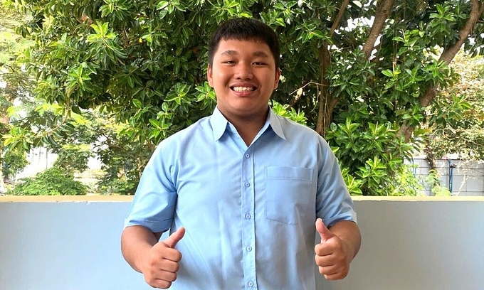 Vietnamese Student Achieves Perfect SAT Score on First Attempt