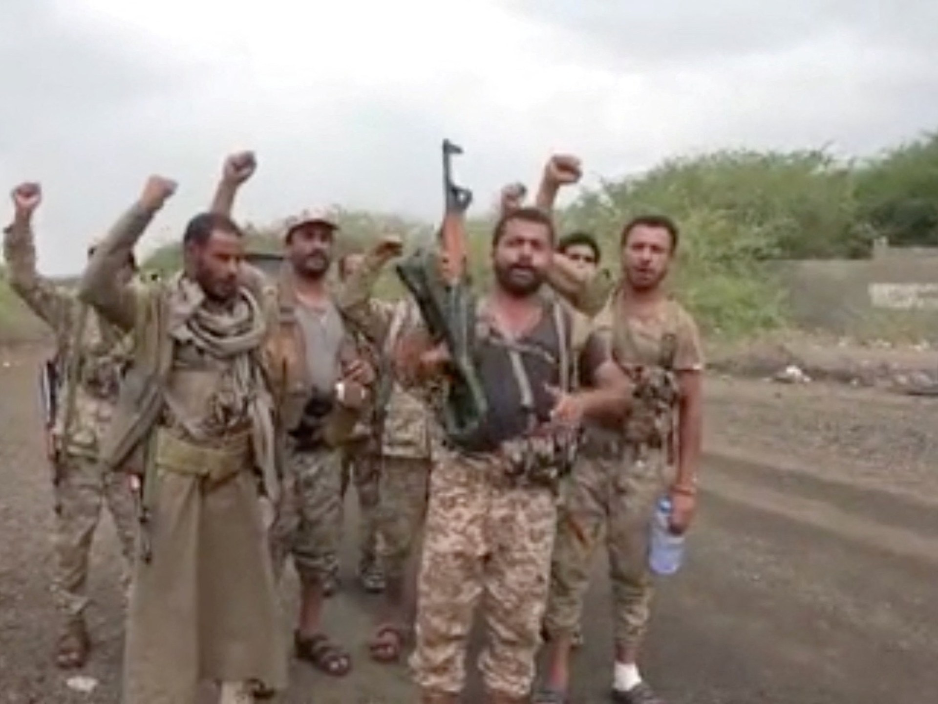 Houthi grip on Red Sea strait threatens global shipping, Egypt revenues