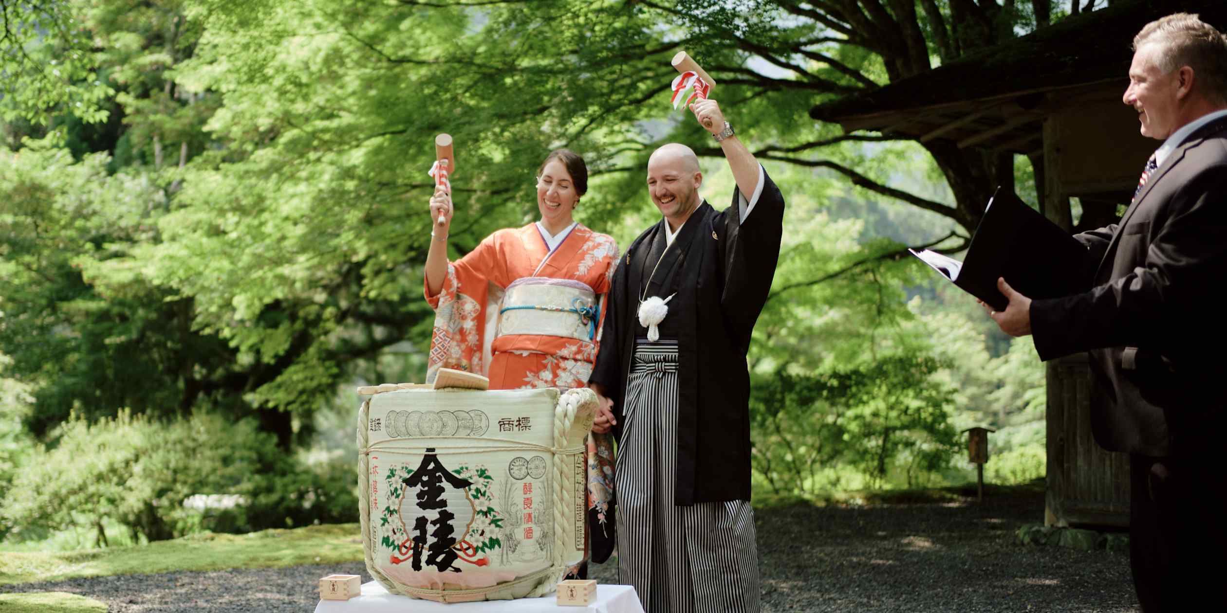 Japan targets international couples as domestic wedding market shrinks