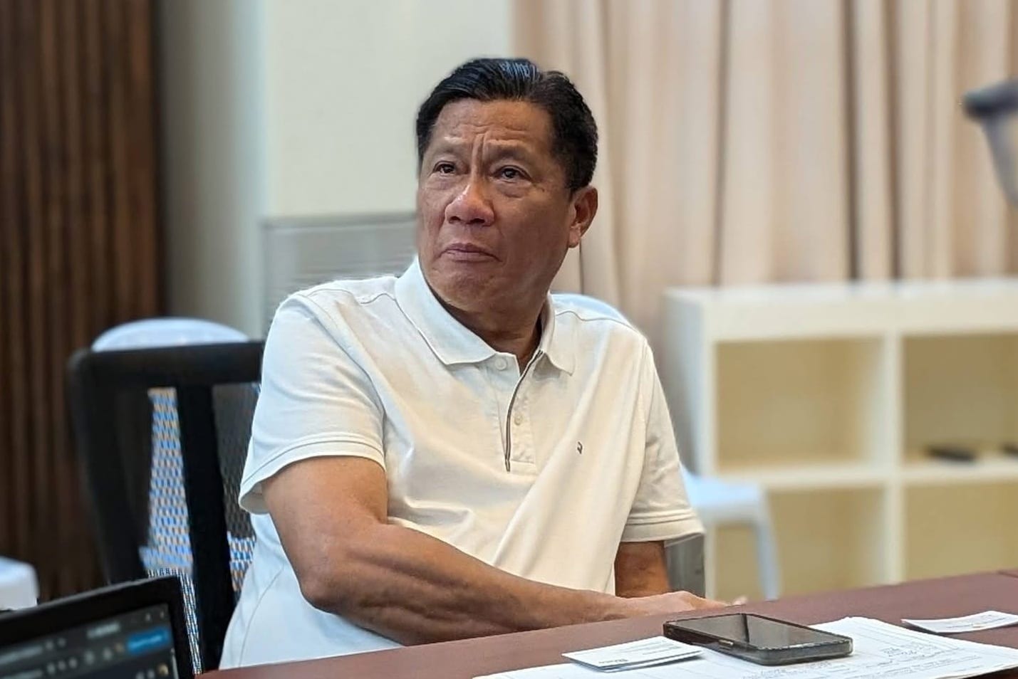 Ombudsman orders Cebu City mayor to pay fine for night market lapses