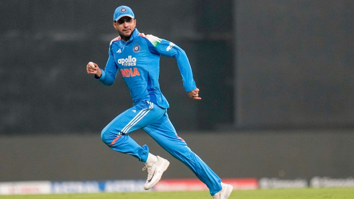 Gill's Surprise: Captain Left Bewildered by Reporter's Unexpected Question