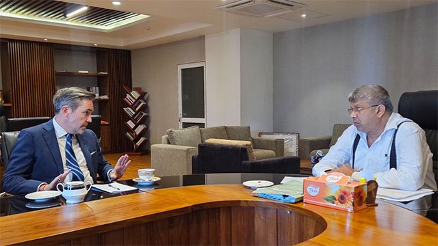 UN Envoy Engages With Justice Ministry on Legal System Reforms