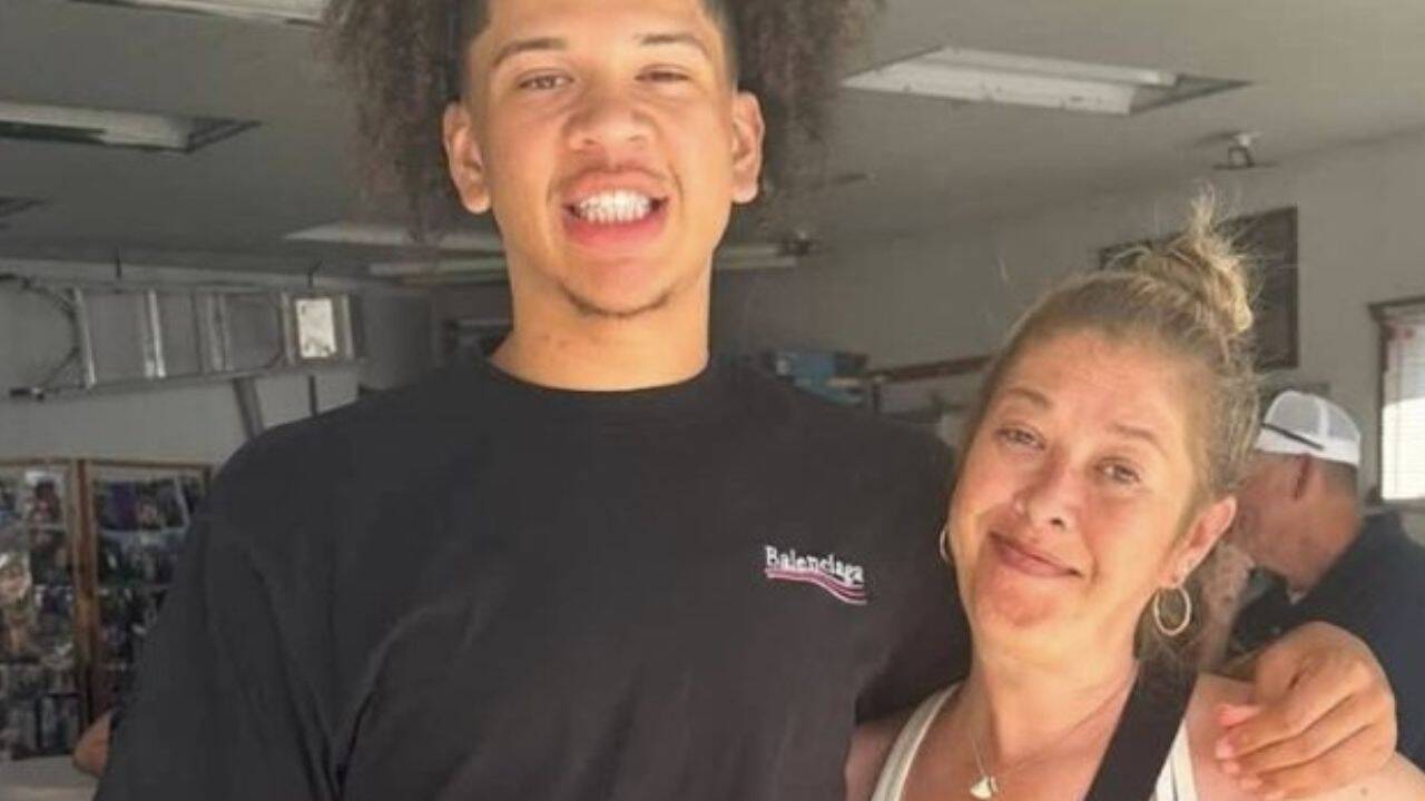 US nurse found dead alongside two sons in suspected murder-suicide