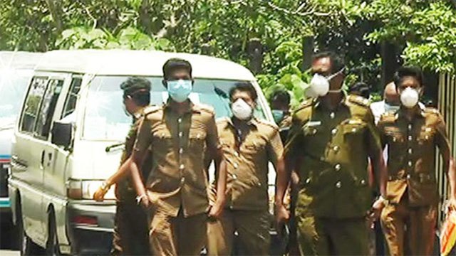 Public Health Inspectors withdraw from dengue control efforts across Sri Lanka