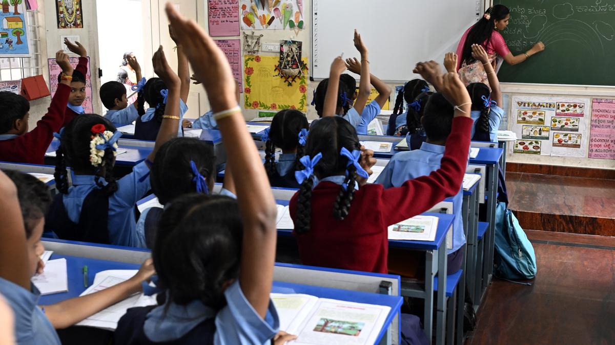 Supreme Court extends deadline for Centre on three-language policy exemption