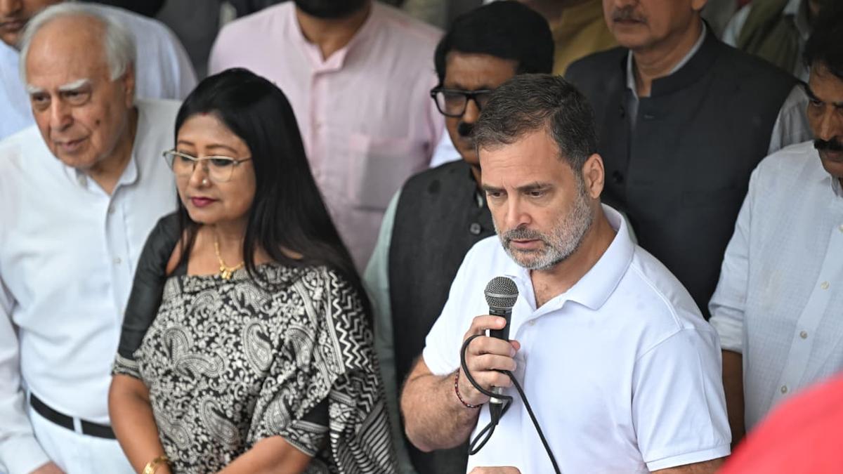 चुनाव आयोग के खिलाफ INDIA गठबंधन का कार्यक्रम स्थगित, बारिश के कारण अगले हफ्ते