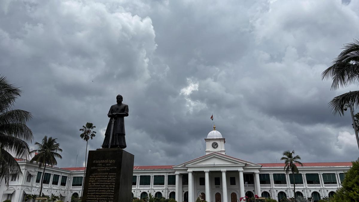 Kerala directs speedy compliance with court orders on land acquisition compensation