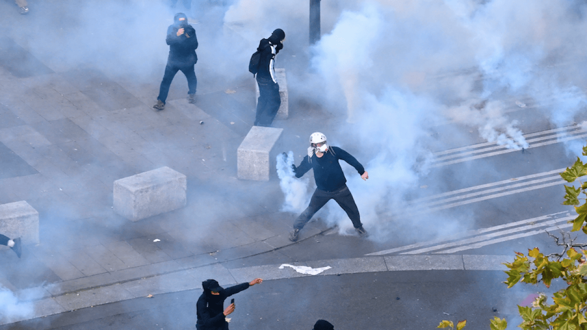 Paris protests over education cuts turn violent