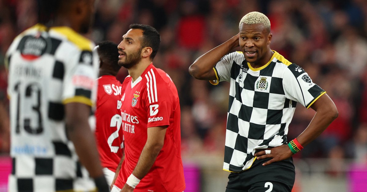 Polish league suspends midfielder for half-year over post-dismissal assault