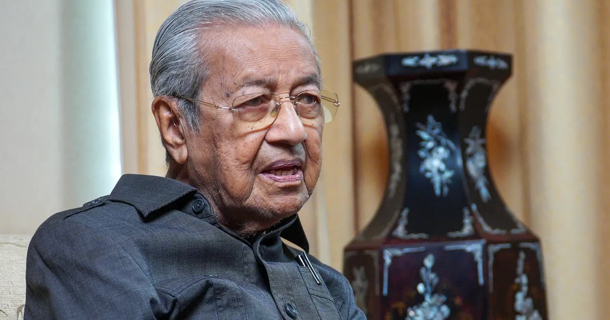 Court Delays Appeal in Batu Puteh Case; Dr M's Lawyers Seek New Evidence