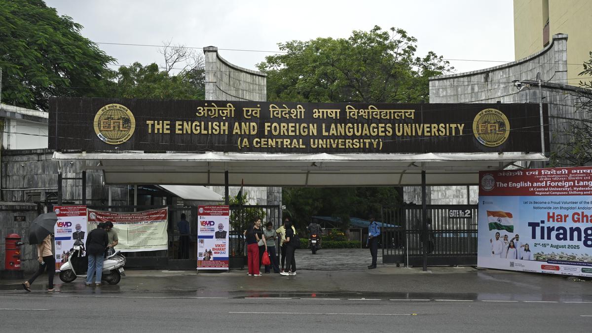 आरएसएस नेता के भाषण से पहले विश्वविद्यालय में छात्र नेताओं की गिरफ्तारी