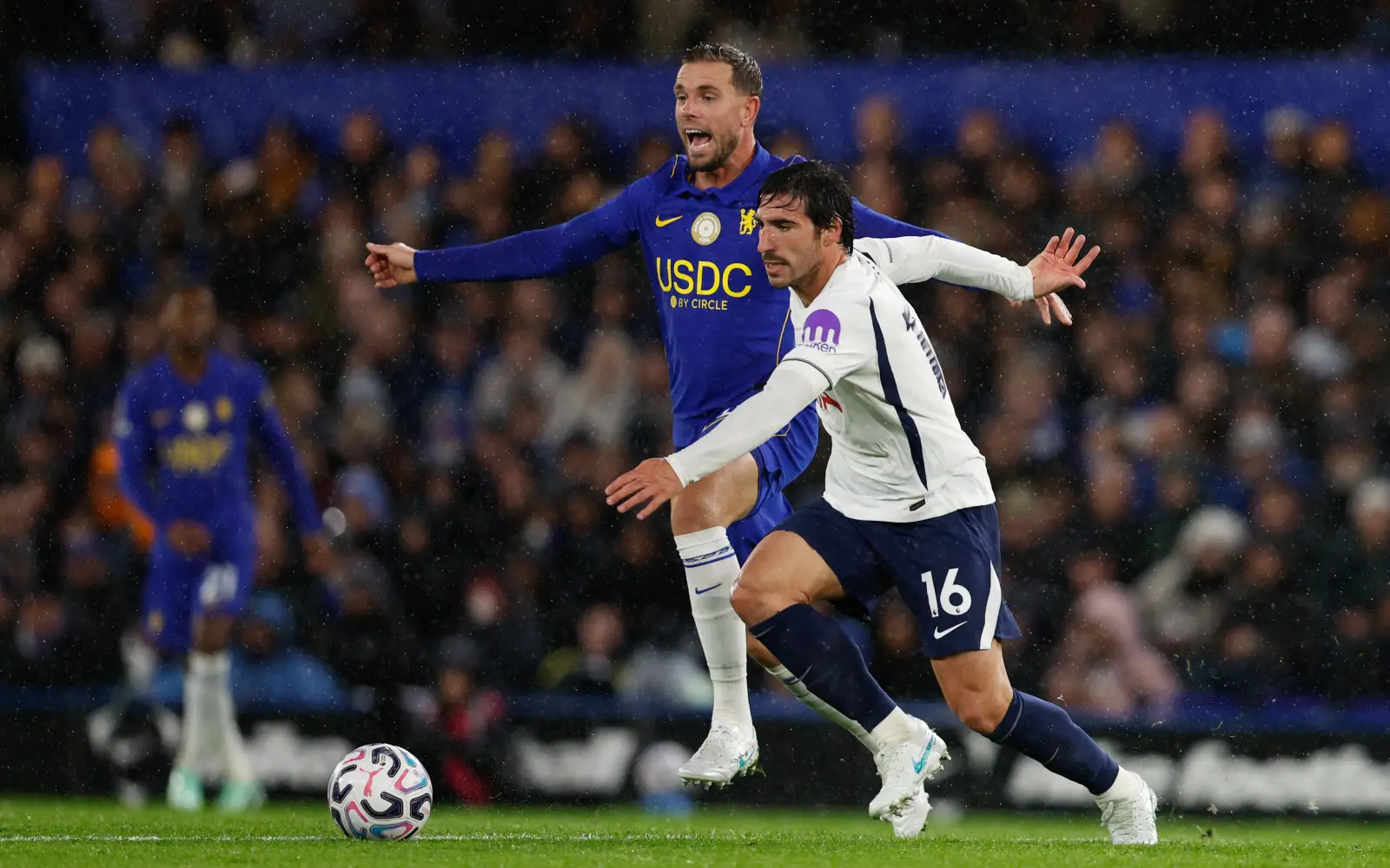 Tottenham Raih Kemenangan Langka di Stamford Bridge, Palmer Diusir