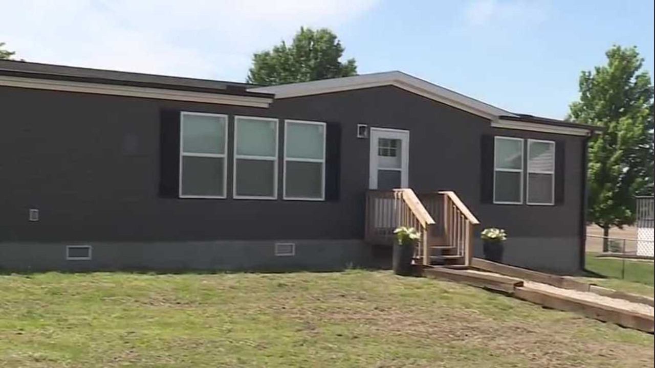 US Woman Faces Home Removal After Officials Admit Permit Error