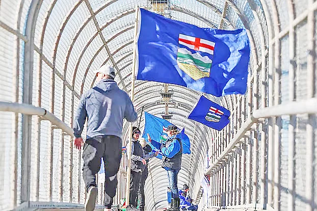 Bangladeshi diaspora weighs in on Alberta separation debate in Canada