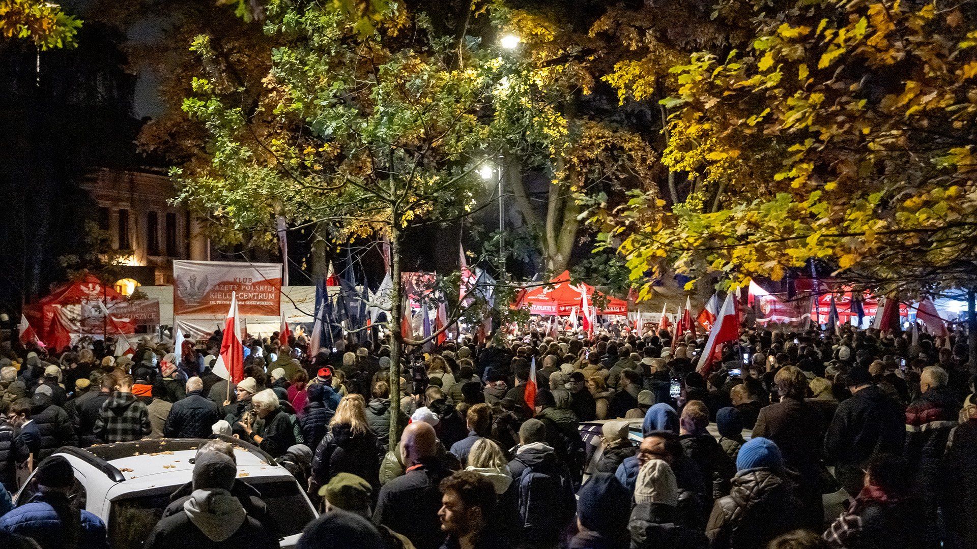 Poland's President Abandons Africa Trip to Join Court Protests