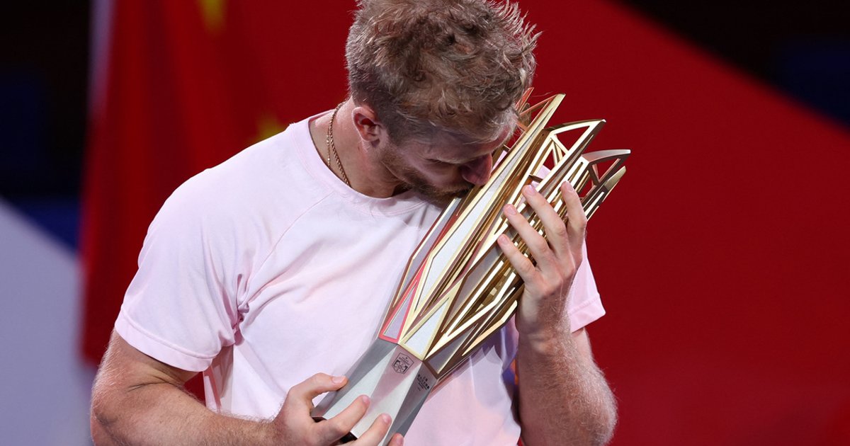 Davidovich Fokina claims third ATP title in breakthrough 2026 season