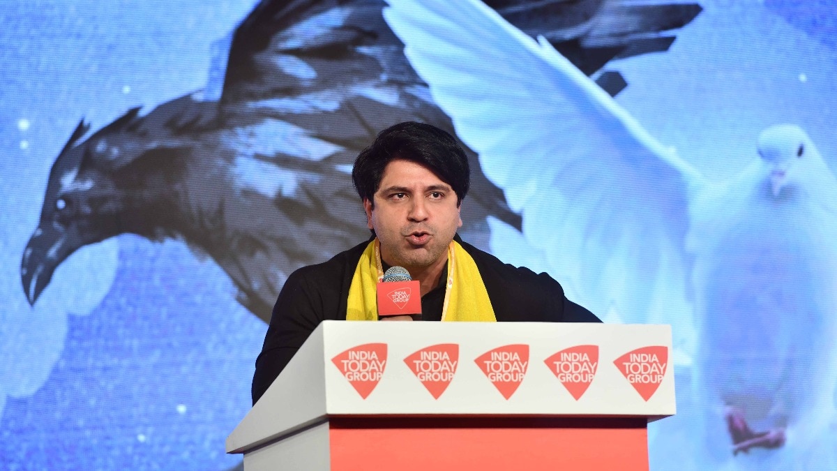 BJP Departure Prompts Poonawala to Demand Better Middle-Class Benefits