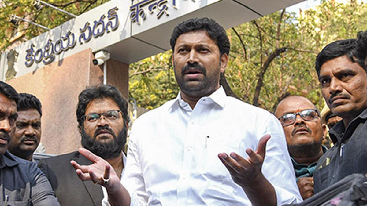 ED Summons Kadapa MP Avinash Reddy in Vivekananda Murder Money Laundering Probe